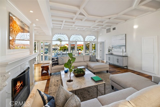 Detail Gallery Image 32 of 68 For 218 Evening Star Ln, Newport Beach,  CA 92660 - 5 Beds | 3/1 Baths