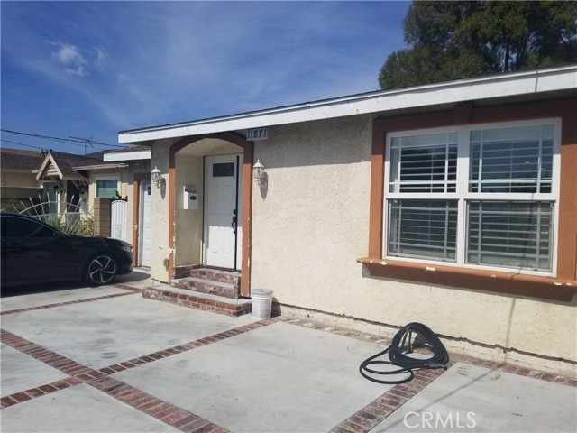 11871 162nd, Norwalk CA: https://media.crmls.org/medias/9122e898-9ccd-47d2-bd6a-0a47aa0fa7cc.jpg