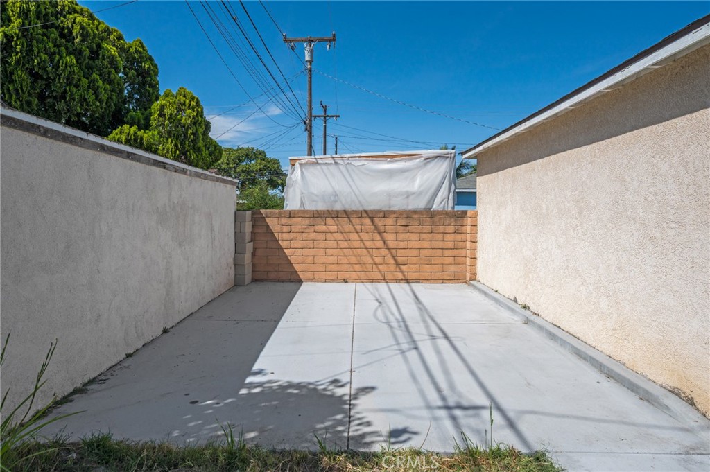 https://media.crmls.org/medias/91234edf-2469-4155-a426-c7511d6ec436.jpg?preset=X-Large