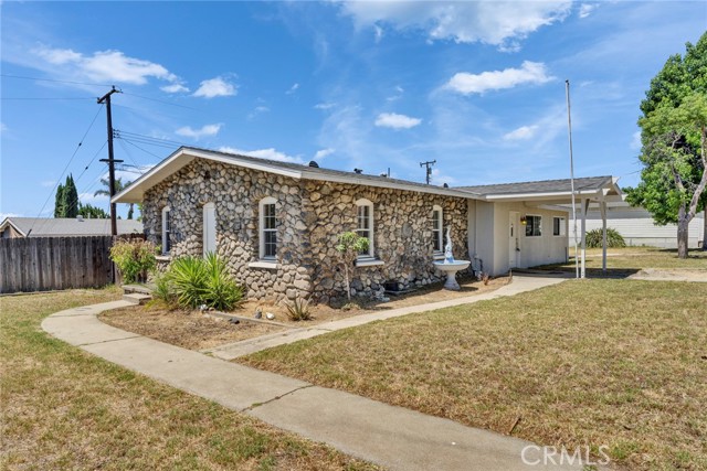 6910 Carnelian Street, Rancho Cucamonga CA: https://media.crmls.org/medias/9126259e-f842-4b52-85e5-d532e21689c9.jpg
