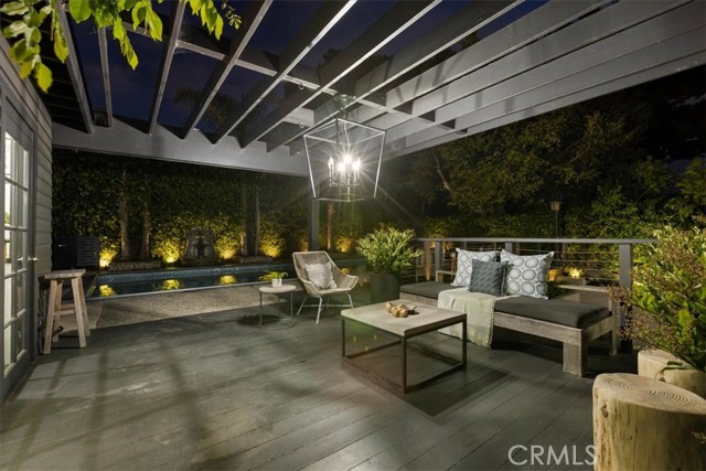 1012 10th Street, Manhattan Beach CA: https://media.crmls.org/medias/9126ea60-6bfe-4e6c-8898-6b5a9f646153.jpg