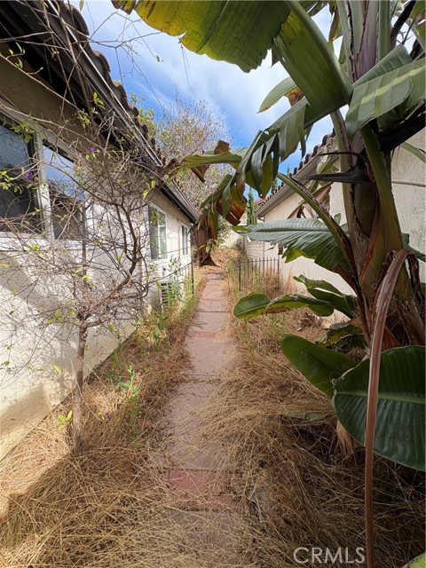 Detail Gallery Image 9 of 10 For 4791 Macadamia Ct, Oceanside,  CA 92057 - 3 Beds | 2 Baths