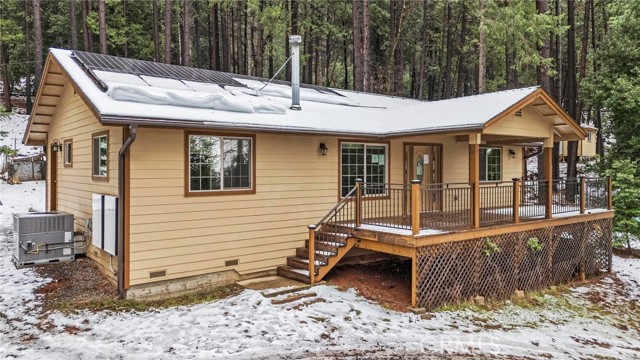 Detail Gallery Image 4 of 40 For 25 Angela Ct, Oroville,  CA 95966 - 3 Beds | 3 Baths