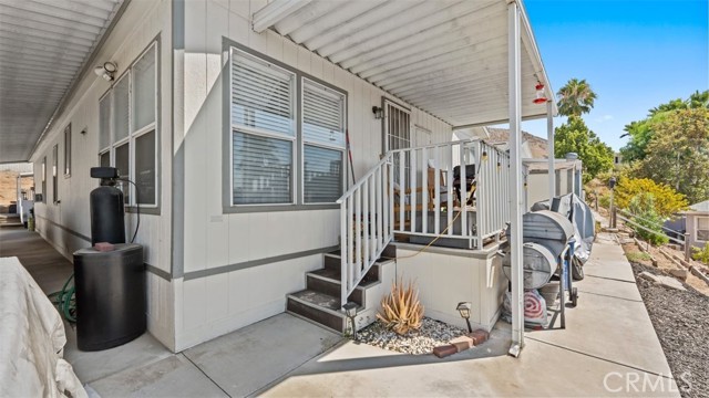 3700 Quartz Canyon Road, Jurupa Valley CA: https://media.crmls.org/medias/91283ff3-bf07-438f-9d60-94bb0c1ea569.jpg
