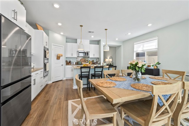 Detail Gallery Image 7 of 44 For 2482 Wagon Wheel Way, Rialto,  CA 92377 - 3 Beds | 2 Baths