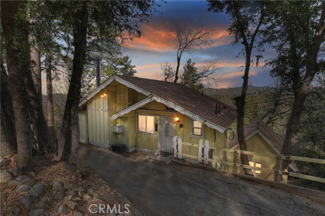 Detail Gallery Image 1 of 46 For 135 Wylerhorn Dr, Crestline,  CA 92325 - 2 Beds | 1/1 Baths