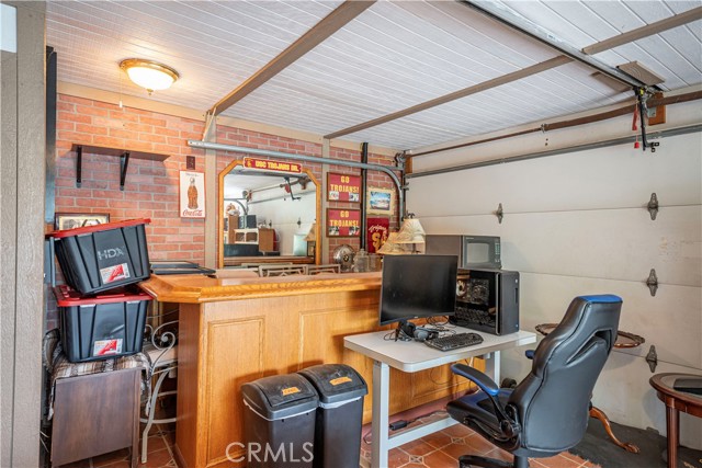 2033 E Duell Street, Glendora CA: https://media.crmls.org/medias/9129ecf5-6c13-4202-9f3f-5f2b304fb24f.jpg