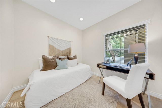27 Timbre, Rancho Santa Margarita CA: https://media.crmls.org/medias/912a9fd3-b97d-4dd2-8fe2-fed538dd3772.jpg