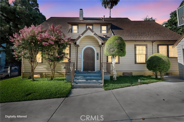Front Image Thumbnail for CRDW26137446