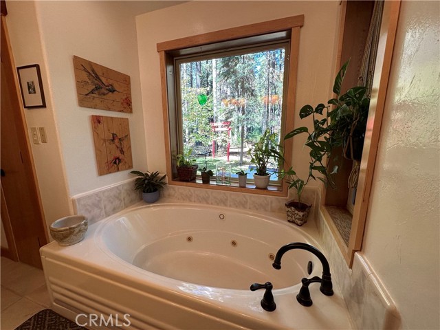 Detail Gallery Image 28 of 54 For 2101 Davis Place Rd, Mount Shasta,  CA 96067 - 4 Beds | 2/1 Baths