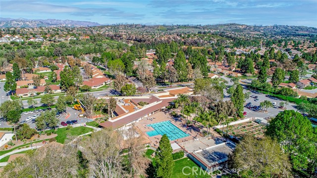 8152 Village 8, Camarillo CA: https://media.crmls.org/medias/912b3f43-1f8d-4219-9355-beb59af2c57d.jpg