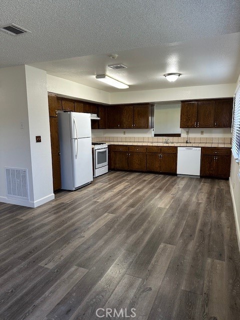 Detail Gallery Image 5 of 12 For 14952 Ritter, Victorville,  CA 92394 - – Beds | – Baths