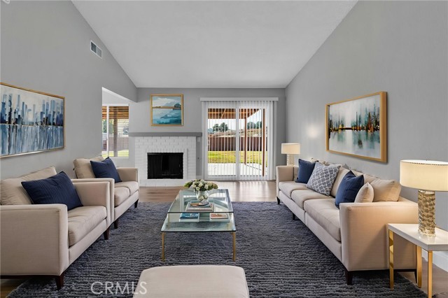 Detail Gallery Image 3 of 49 For 12710 Santa Anita, Victorville,  CA 92395 - 4 Beds | 2 Baths