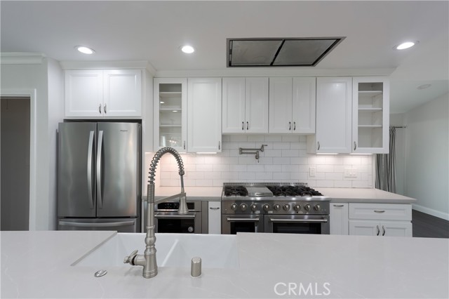 2646 Grand Summit Road, Torrance CA: https://media.crmls.org/medias/912cd361-c826-462f-bf83-22ccdbb21da9.jpg