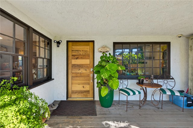 Detail Gallery Image 8 of 75 For 5526 Fulton, Sherman Oaks,  CA 91401 - 3 Beds | 3 Baths