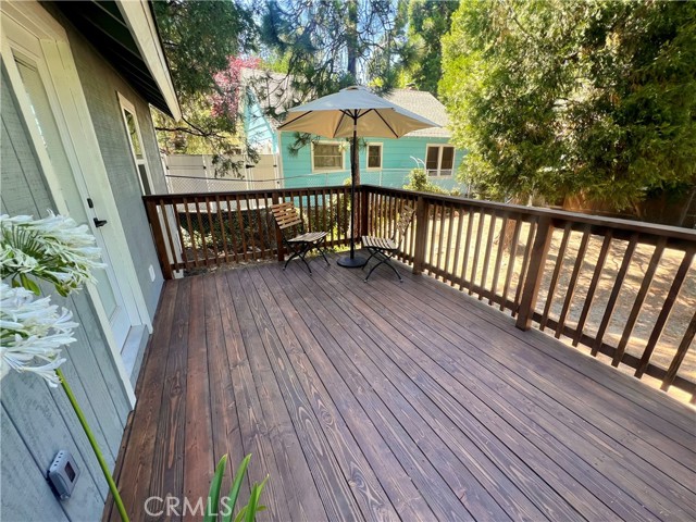 23984 Straight Way, Crestline CA: https://media.crmls.org/medias/912d467b-fddd-49cc-9a94-42e5e35a5561.jpg