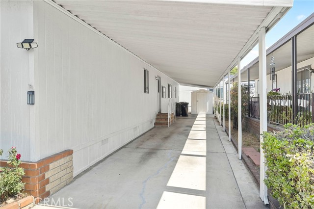 1919 W Coronet Avenue, Anaheim CA: https://media.crmls.org/medias/912d7ef7-615d-4a85-b175-47e2041a7185.jpg