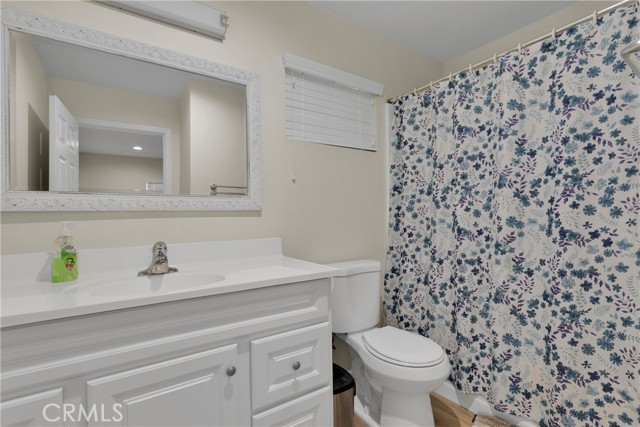 Detail Gallery Image 4 of 16 For 17614 Spencer Rd, Victorville,  CA 92394 - 3 Beds | 2 Baths