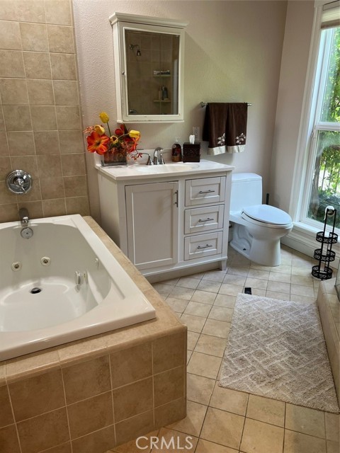 23762 Posey Lane, West Hills CA: https://media.crmls.org/medias/912ee327-b368-49eb-bc73-4046ce07fd38.jpg