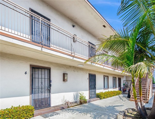 1825 Chestnut Avenue, Long Beach, California 90806, ,Multi-Family,For Sale,Chestnut,CV24203235