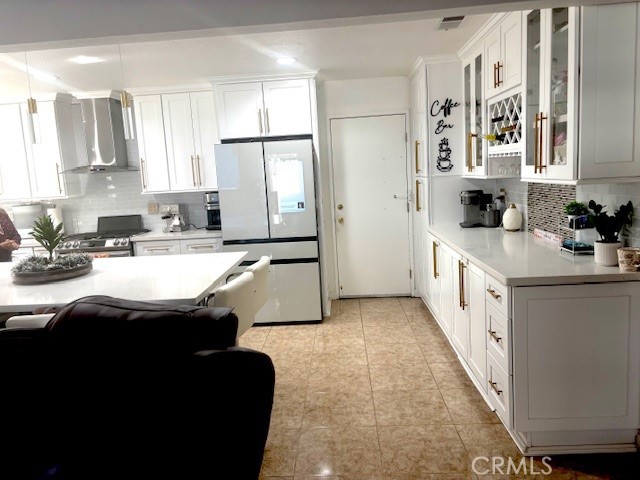 Detail Gallery Image 3 of 10 For 39334 Willowvale Rd, Palmdale,  CA 93551 - 3 Beds | 2 Baths