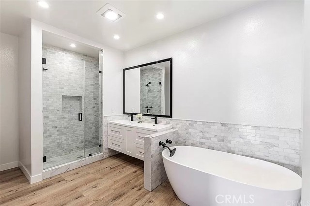 Detail Gallery Image 16 of 26 For 4454 Ventura Canyon Ave #305,  Sherman Oaks,  CA 91423 - 2 Beds | 2 Baths