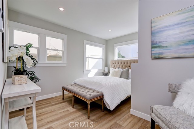 120 36th Place, Manhattan Beach, California 90266, 3 Bedrooms Bedrooms, ,2 BathroomsBathrooms,Residential,Sold,36th,SB23014621