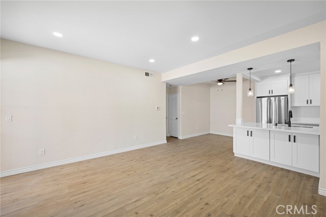 23735 Del Monte Drive, Valencia CA: https://media.crmls.org/medias/9130b4dd-a5b4-41d9-917e-3136d98180dc.jpg