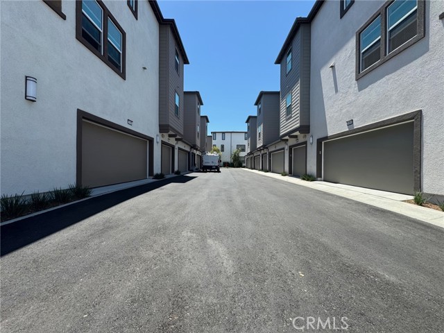 1440 stratus Drive, Pomona CA: https://media.crmls.org/medias/9130d4f9-6305-4e8b-9e76-2a640c33e956.jpg