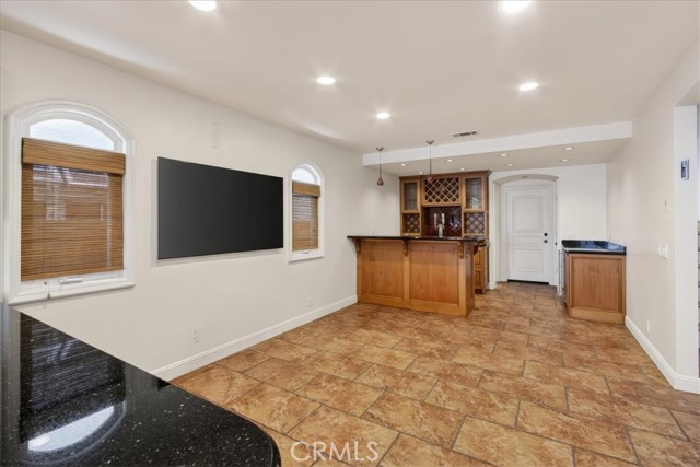 Detail Gallery Image 14 of 75 For 5580 E Saint Irmo Walk, Long Beach,  CA 90803 - 3 Beds | 2/1 Baths