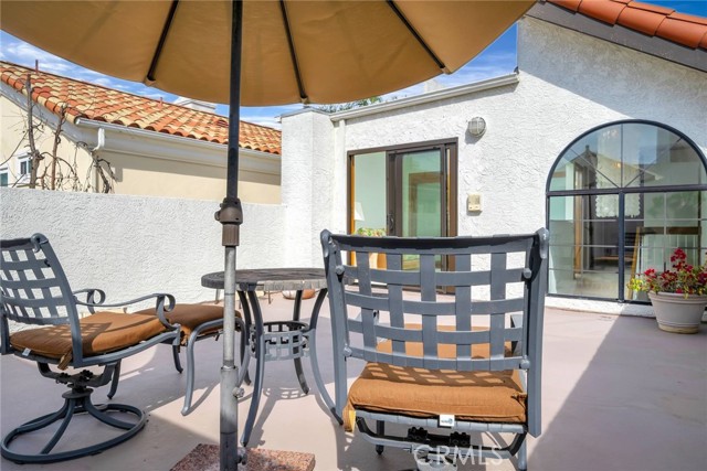 2204 Curtis Avenue, Redondo Beach, California 90278, 3 Bedrooms Bedrooms, ,2 BathroomsBathrooms,Residential,Sold,Curtis,PV22044029