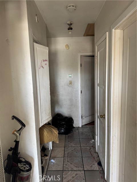 1509 S. Burris Ave, Compton CA: https://media.crmls.org/medias/9132cfb4-abb6-4c7d-89d5-1a44d9812e9c.jpg