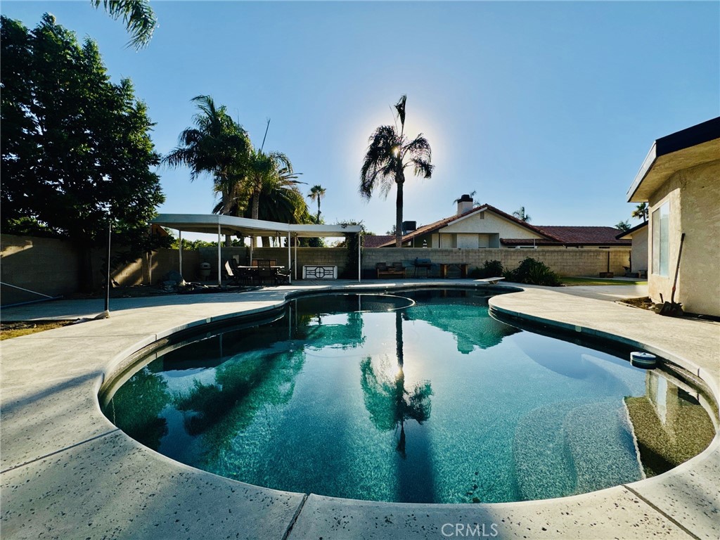 https://media.crmls.org/medias/9133223b-0ac2-48cf-bc32-b1a17fc50d04.jpg?preset=X-Large