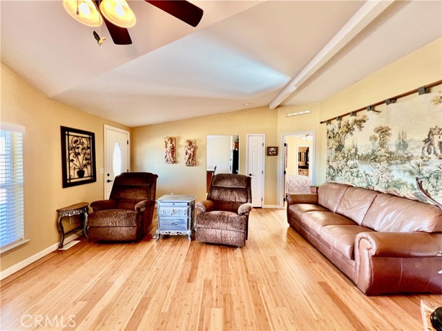 Detail Gallery Image 13 of 56 For 406 Rainbow Rd, Landers,  CA 92285 - 3 Beds | 2/1 Baths