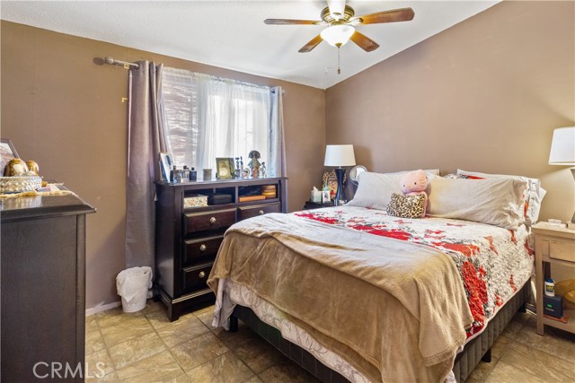 Detail Gallery Image 6 of 19 For 12736 Foothill Bld, Sylmar,  CA 91342 - 3 Beds | 2 Baths