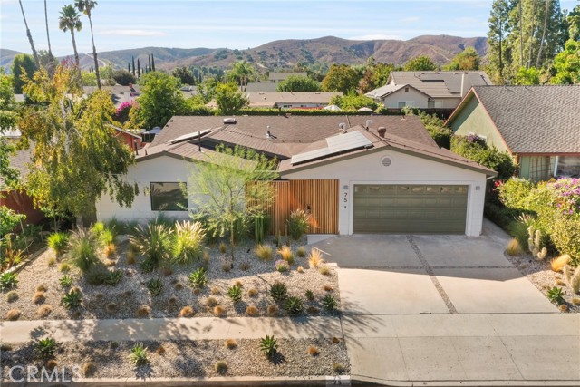 Detail Gallery Image 2 of 51 For 75 Oakleaf Ave, Oak Park,  CA 91377 - 5 Beds | 3/1 Baths