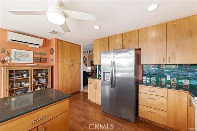 Image 5 of 24 For 21 Colonial  