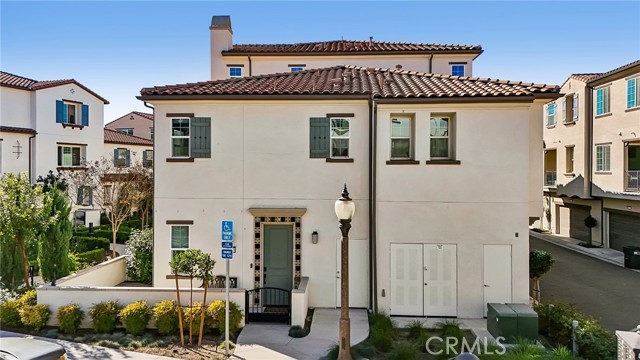 Front Image Thumbnail for CRCV26008936