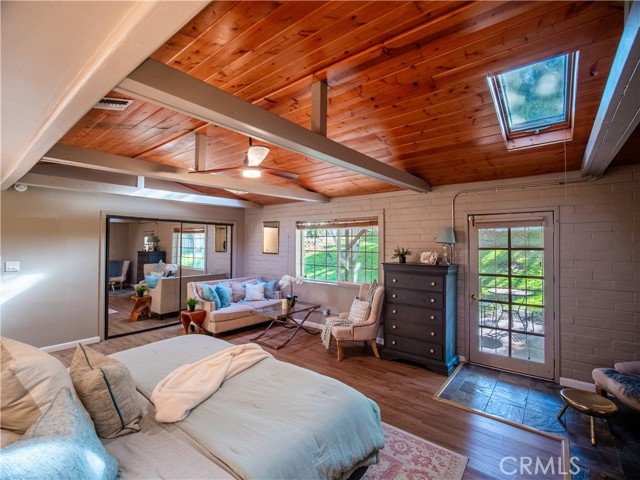 Detail Gallery Image 5 of 28 For 2234 E Hillcrest Dr, Thousand Oaks,  CA 91362 - 4 Beds | 3 Baths