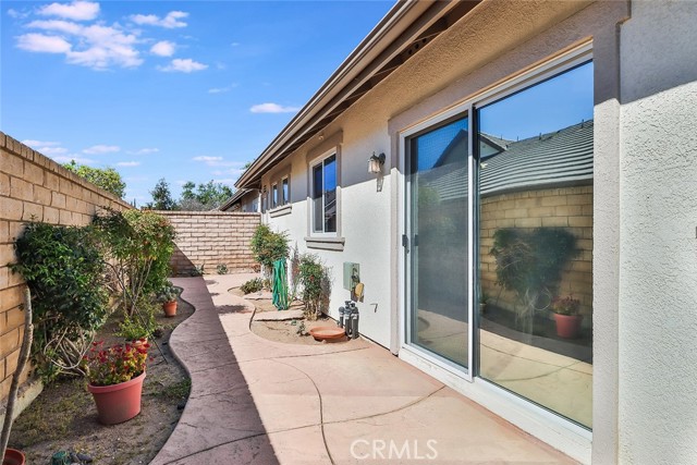 Detail Gallery Image 37 of 41 For 2023 Freesia Ave, Simi Valley,  CA 93063 - 2 Beds | 2/1 Baths