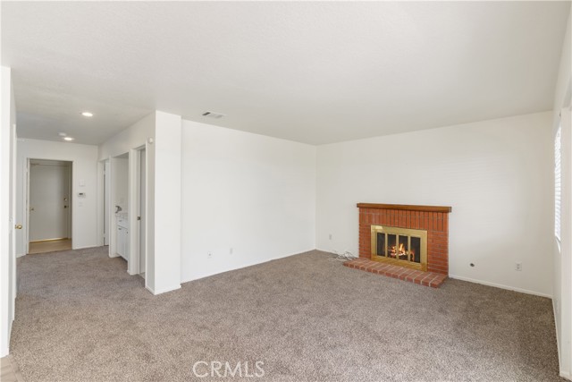 Detail Gallery Image 18 of 47 For 21965 Jeffers Ln, Saugus,  CA 91350 - 5 Beds | 3 Baths