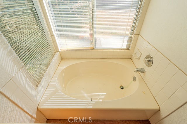 2121 Begonia Court, Hemet CA: https://media.crmls.org/medias/91378400-b90d-4e72-bad9-9e7f7f395989.jpg