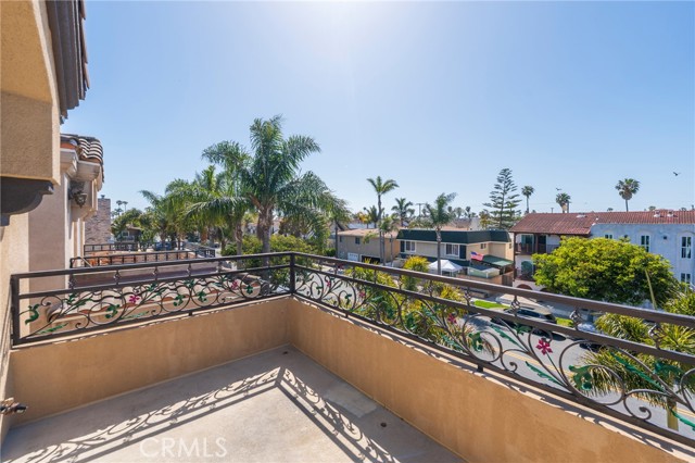 Detail Gallery Image 45 of 55 For 416 15th St, Huntington Beach,  CA 92648 - 3 Beds | 3/2 Baths
