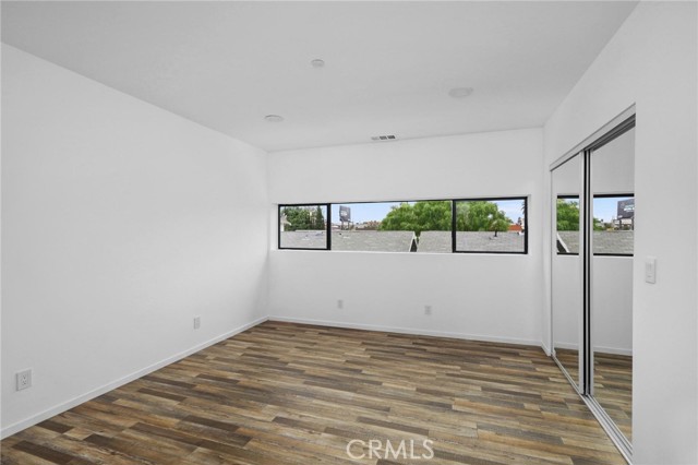 Detail Gallery Image 4 of 17 For 4136 1/4 Normal Ave #1/4,  Los Angeles,  CA 90029 - 2 Beds | 2 Baths