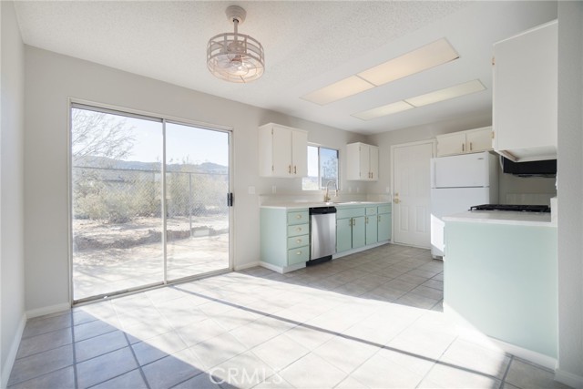 Detail Gallery Image 17 of 36 For 6213 Baileya Ave, Twentynine Palms,  CA 92277 - 3 Beds | 2 Baths