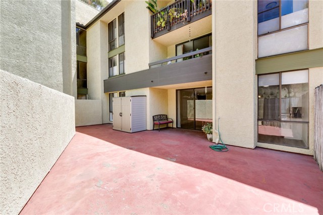 4080 Via Marisol, Los Angeles CA: https://media.crmls.org/medias/913a96f6-1bc3-4db1-9cee-66acd424d4fc.jpg