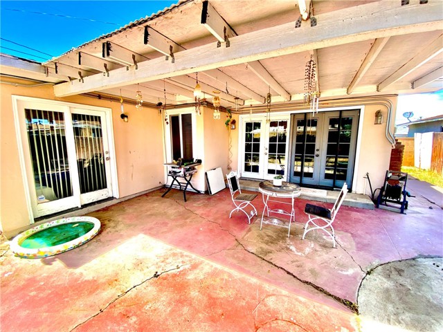 526 W Avenue J5, Lancaster CA: https://media.crmls.org/medias/913aae36-e362-49b6-b9bc-fa11833298cf.jpg