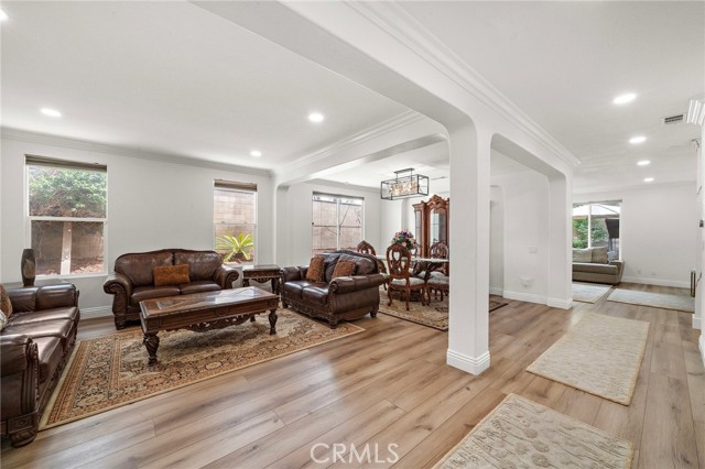 2 Dos Rios, Irvine CA: https://media.crmls.org/medias/913ae2b6-d463-4908-985d-aa3fc8e587b8.jpg