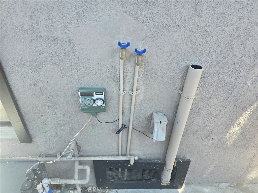 https://media.crmls.org/medias/913c0fb0-9827-4584-a7ec-9e6e0c58d7e6.jpg?preset=X-Large