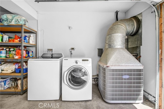 2300 Maple Ave, Torrance CA: https://media.crmls.org/medias/913d2a8a-5c8b-4129-b567-e1d9d07b8adc.jpg